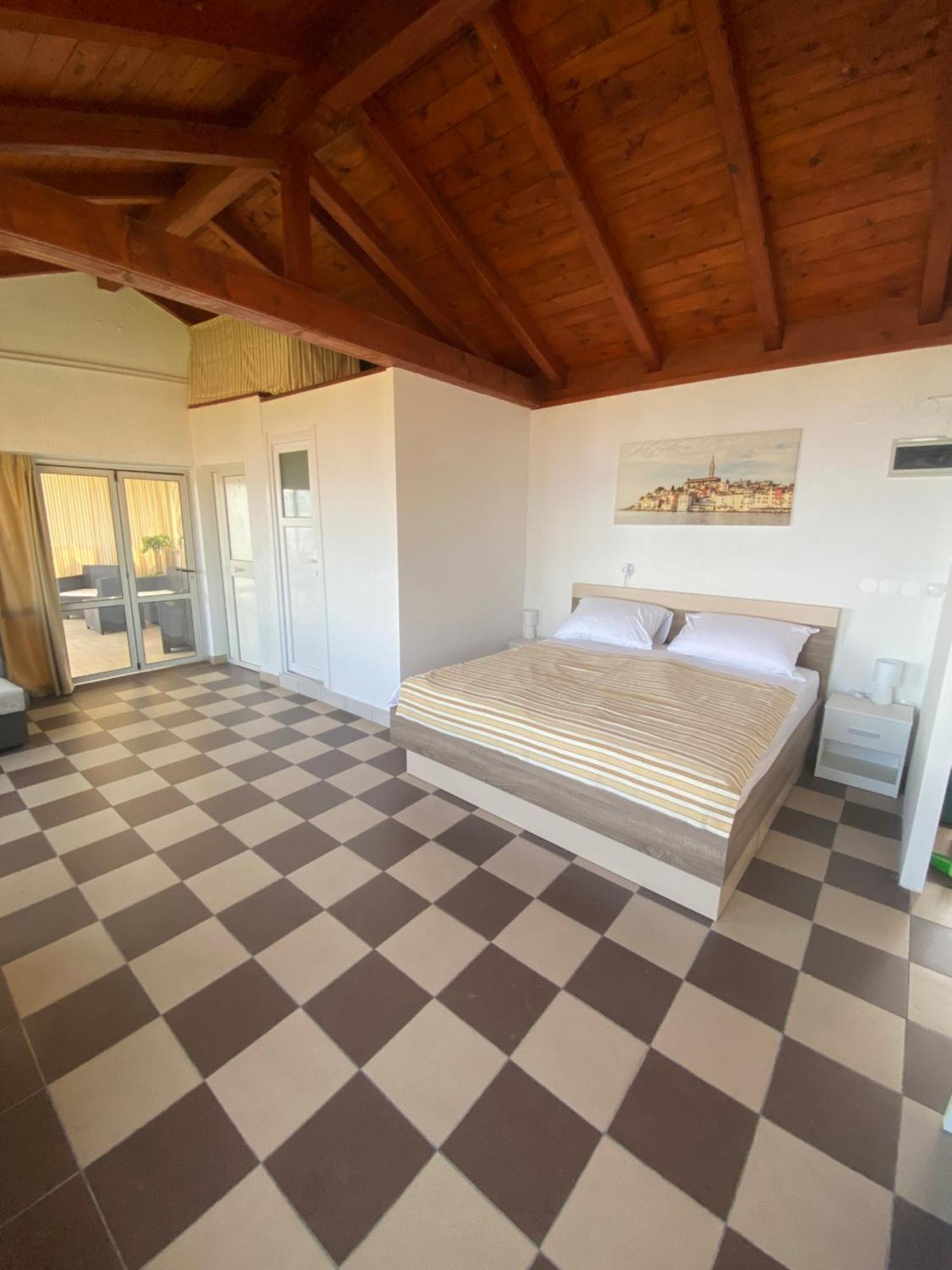 Villa Salyna Ичичи Экстерьер фото